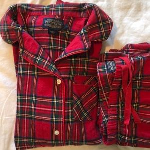 Pendleton Red plaid L women’s pajama Set